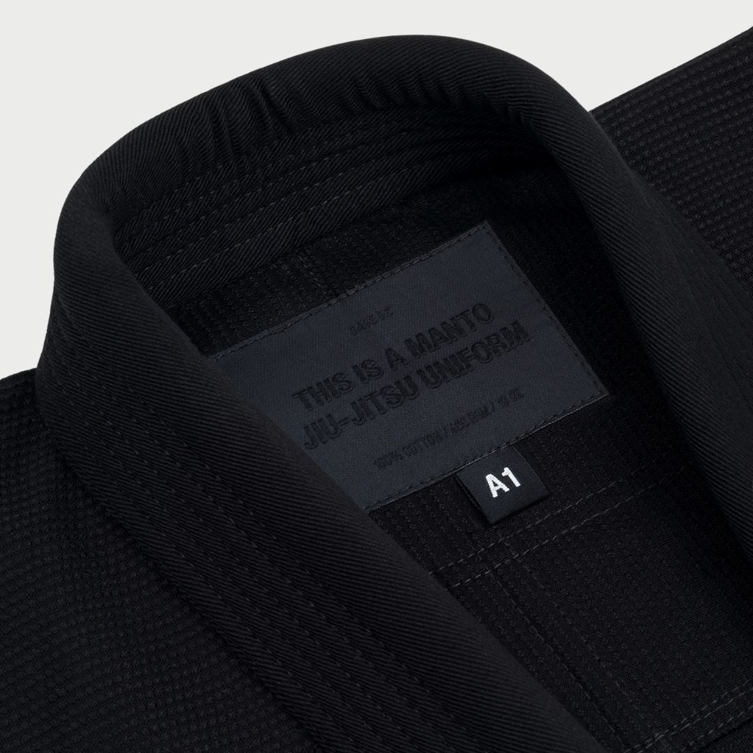 product-color-0006 THE BLACKOUT